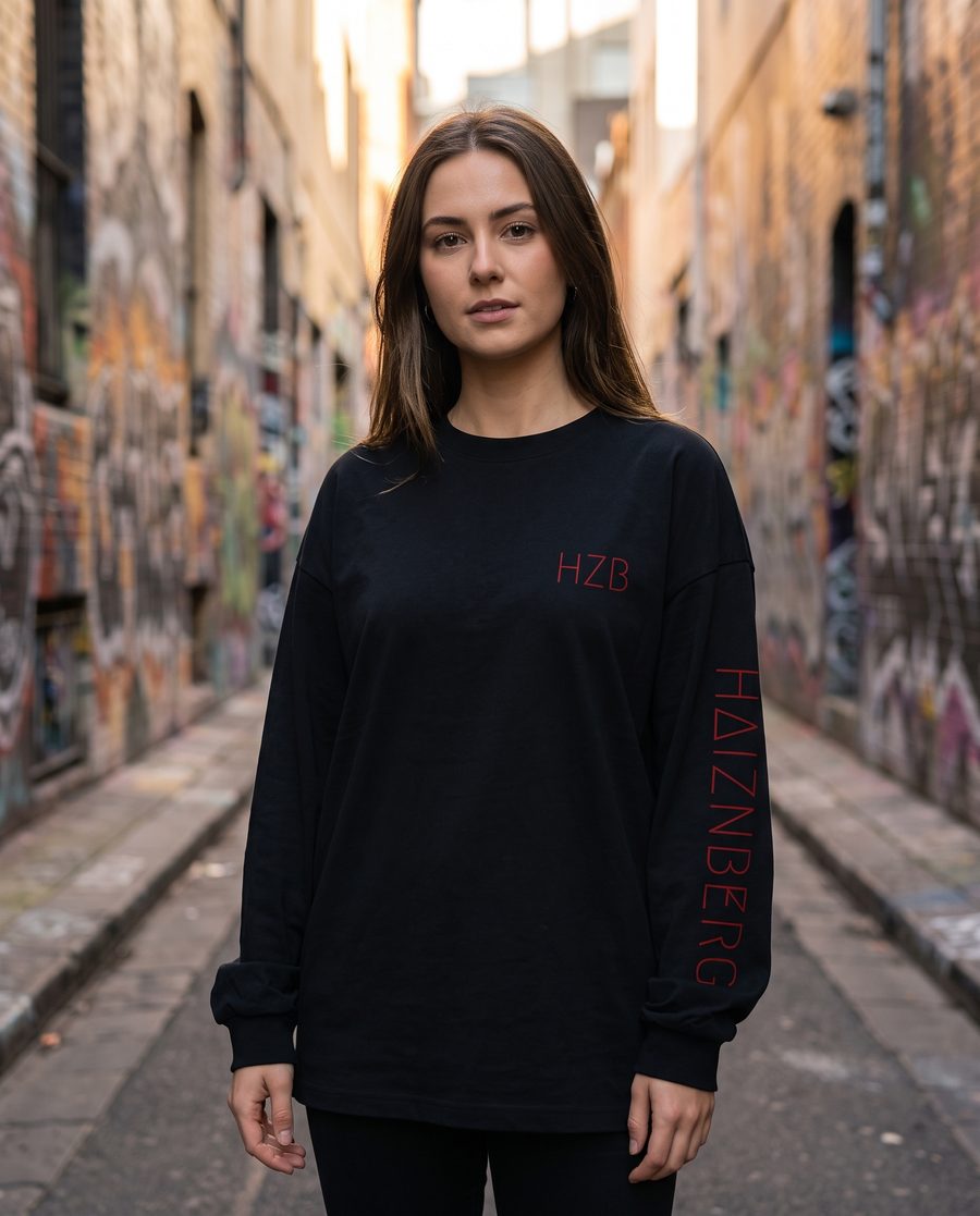 Model im schwarzen HAIZNBERG Longsleeve